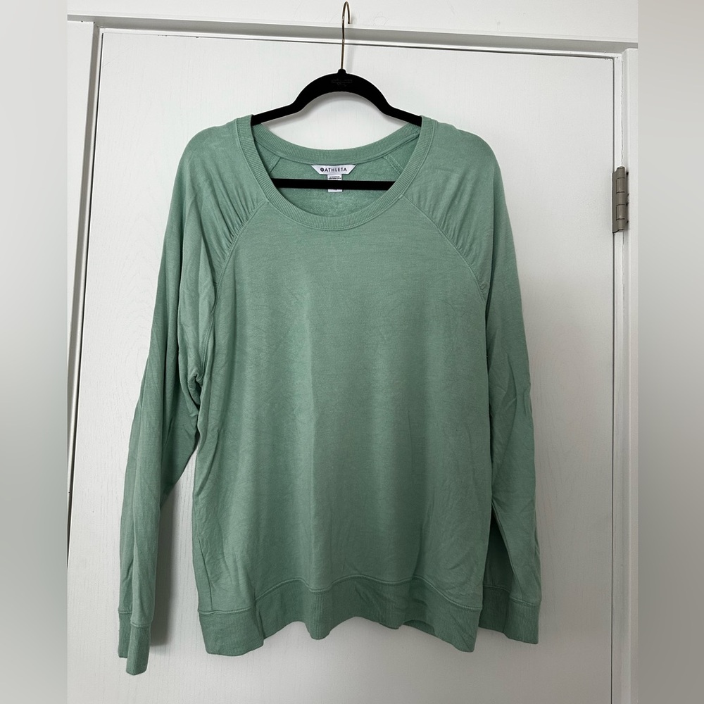 Athleta Women's Mint Green Long Sleeve Shirt size XL